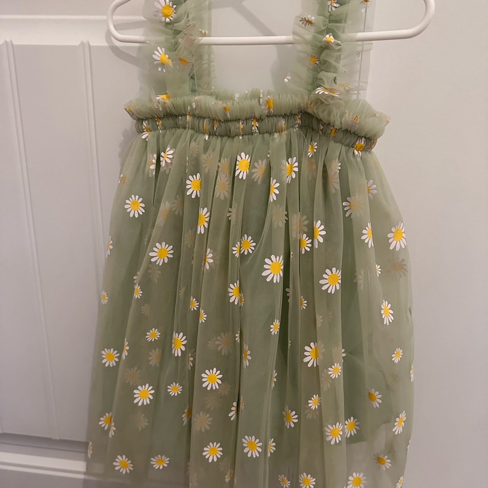 Wild and Rae 2T daisy dress